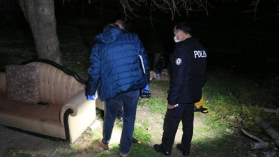 Husumetlisini vurmak isterken önüne geçen karısını vurdu