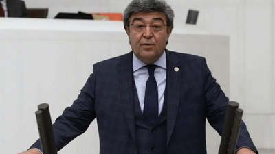 İYİ Partili vekilden çarpıcı soru: Kimler piyasadan dolar topladı?