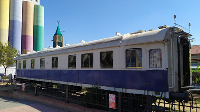 İzmir'de Atatürk Vagonu kalktı, açık hava mescidi geldi