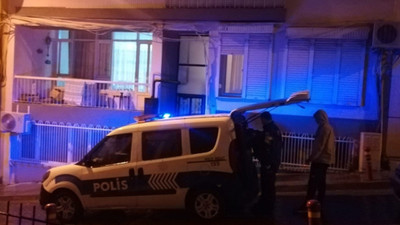 İzmir'de yakayı ele veren hırsızlar ev sahibini bıçakladı