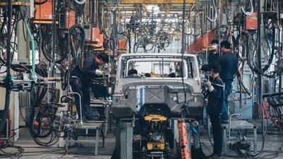 Otomotiv devleri malzeme yetersizliğinden üretimlerini durdurdu