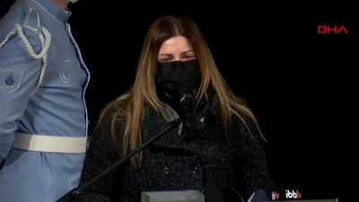 Pelin Öztekin'den babası Rasim Öztekin'e veda: Bu sahneye böyle çıkmak istemezdim