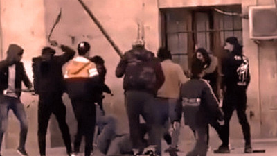 Şanlıurfa’da meydanda linç girişimi