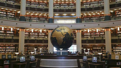 Saray’ın kütüphanesinden Fethullah Gülen çıktı