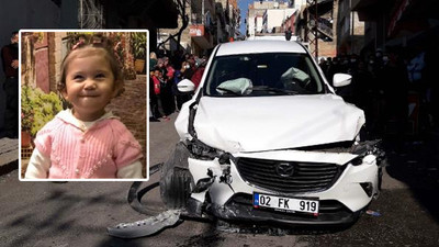 Sokakta oyun oynarken otomobilin çarptığı 2 yaşındaki Ayşe Naz, hayatını kaybetti