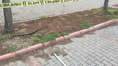 Telefonla randevulaştığı kişiler boğazını keserek öldürdü