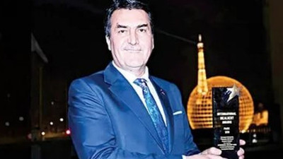 AKP'li Osmangazi Belediyesi, sahte ödülün tanıtımına binlerce lira harcamış