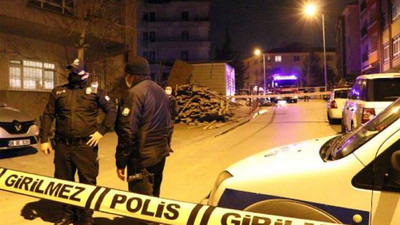 Ankara'da toprak kayması nedeniyle bir apartman tahliye edildi