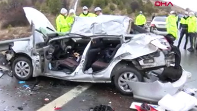 Ankara-İstanbul Otoyolu'nda katliam gibi kaza: Çok sayıda ölü ve yaralı var