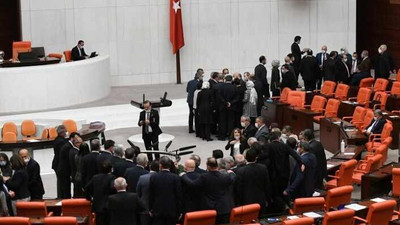 Bakanlık ikiye bölününce önergeler ortada kaldı