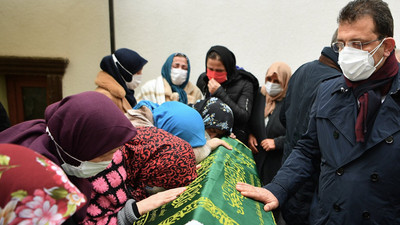 Dilek İmamoğlu'nun annesi son yolculuğuna uğurlandı