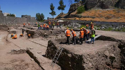 Diyarbakır'da 50 yıldır kapalı Fetih Kapısı açıldı