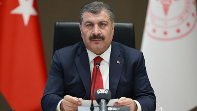 Fahrettin Koca: Sağlık çalışanımızın aşılanmasını 45 gün gibi kısa bir süre içinde tamamladık