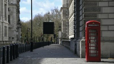 İngiltere normale dönüyor: Koronavirüs önlemleri gevşetildi