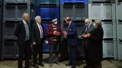 Isparta’da 320 bin ton elma depolarda çürümeyi bekliyor