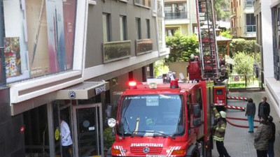Kadıköy'de yangın: 1'i ağır 3 yaralı
