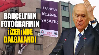 MHP binasına 'İstanbul Sözleşmesi Yaşatır' afişi asıldı