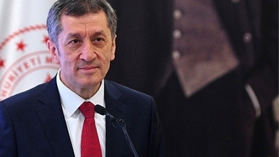 Milli Eğitim Bakanı Selçuk: Ben de istiyorum okulların tamamıyla açılmasını ama...