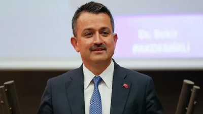 Pakdemirli: İhtiyaç sahiplerine patates, soğan dağıtacağız