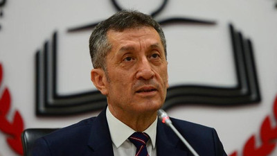 Sınavlar ertelenecek mi? Bakan Selçuk’tan flaş açıklama