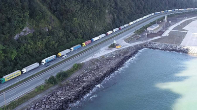 Sınırda 75 kilometrelik kuyruk