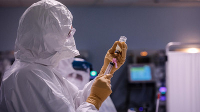 Almanya bir günde aşı rekoru kırdı