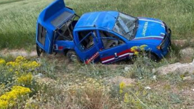 Askeri araç kaza yaptı: Yaralılar var