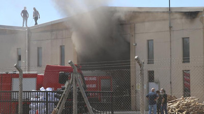 Denizli'de korkutan fabrika yangını