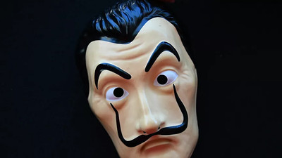 La Casa De Papel'in Türkiye versiyonu 'La Hay De Maske' geliyor