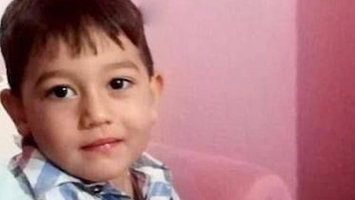 Oynarken devrilen briketlerin altında kalan küçük Ali, hayatını kaybetti
