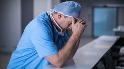 Sağlık-Sen: Nisanda 15 şiddet olayında 27 sağlıkçı saldırıya uğradı