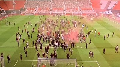 Taraftar stadı basmıştı: Manchester United - Liverpool maçı hakkında karar