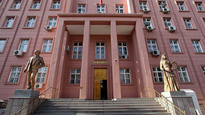 Yargıtay'dan mesai saati dışında iş yerinde alkollü içki içen işçi hakkında karar