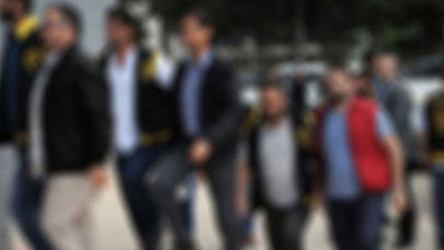 Aralarında doktor, akademisyen ve komiserlerin olduğu 21 şüpheliye FETÖ operasyonu