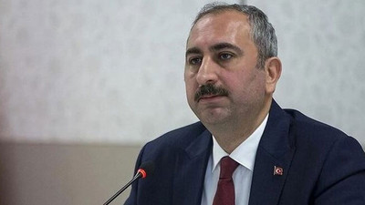 Bakan Gül'den manidar mesaj: Kimsenin kendini hakim, savcı...