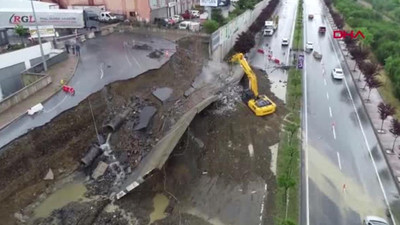 Başakşehir'de istinat duvarı çöktü