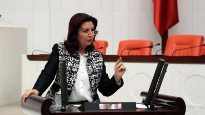 CHP'li Karabıyık: Eğitim konusunda iktidar sınıfta kalmıştır