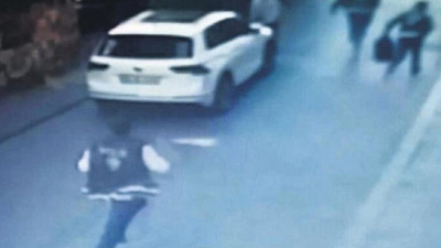 Cinsel ilişki için anlaştığı kadın tarafından silahı çalınan polis dehşet saçtı