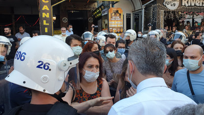 Eskişehir'de Onur Yürüyüşü'ne katılmak isteyen 20 kişi gözaltına alındı