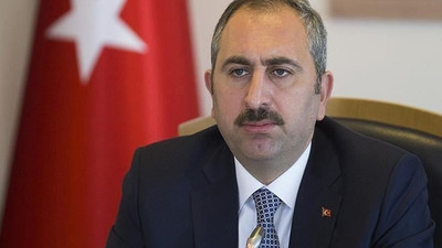 İzmir'de icra avukatının başına silah doğrultulmuştu... Abdulhamit Gül'den açıklama