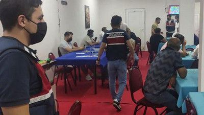 İzmir'de kumar baskınında 111 kişiye 533 bin lira para cezası