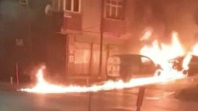 Kız arkadaşı terk etti, babasının arabasını yaktı