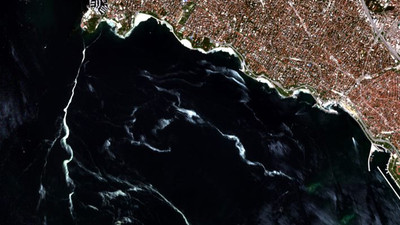 ‘Müsilaj’ uzaydan fotoğraflandı: İzmit Körfezi ve Anadolu Yakası’nda yoğun