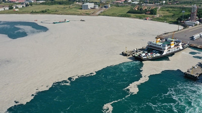 Yalova'da 169 metreküp müsilaj denizlerden temizlendi