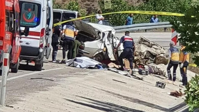 Adana’da düğüne giden aile kaza yaptı: 5 ölü