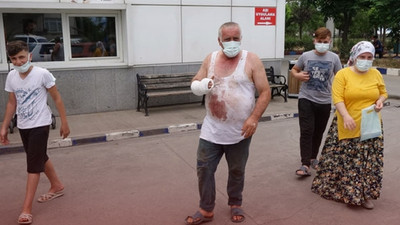 AKP'li belediye başkanı kurban keserken yaralandı