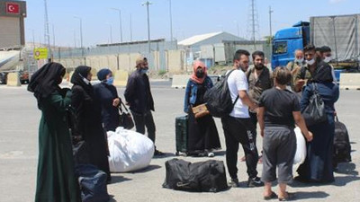 Bayramı ülkelerinde kutlayan Suriyelilerin dönüşü başladı