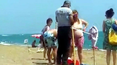 Caretta yuvalarının üstünde güneşlendiler