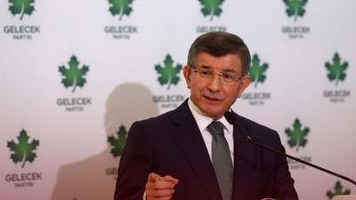 Davutoğlu'ndan gençlere: Asla ümitsizliğe kapılmayın