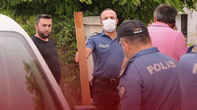 Doktora çivili tahtayla saldırdı